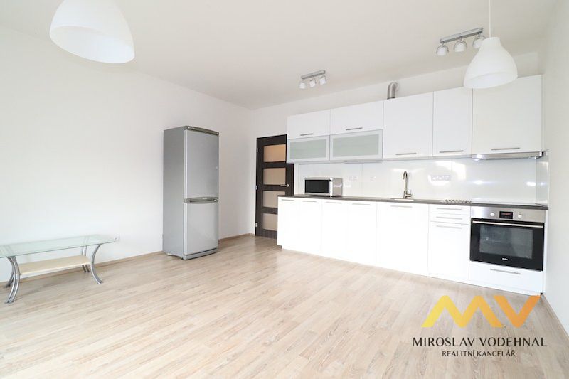 Pronájem bytu 2+kk 56 m² – fotografie 2