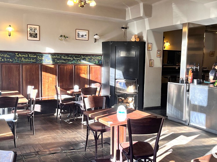 Pronájem komerčního prostoru, 402 m² (4 z 16)