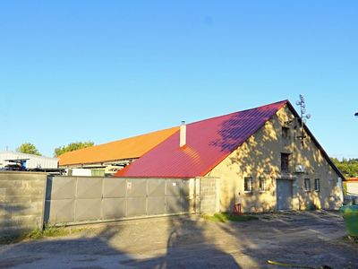 Prodej výrobní haly, prostoru 850 m²
