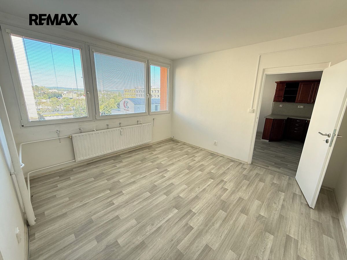 Pronájem bytu 2+1 49 m² – fotografie 4