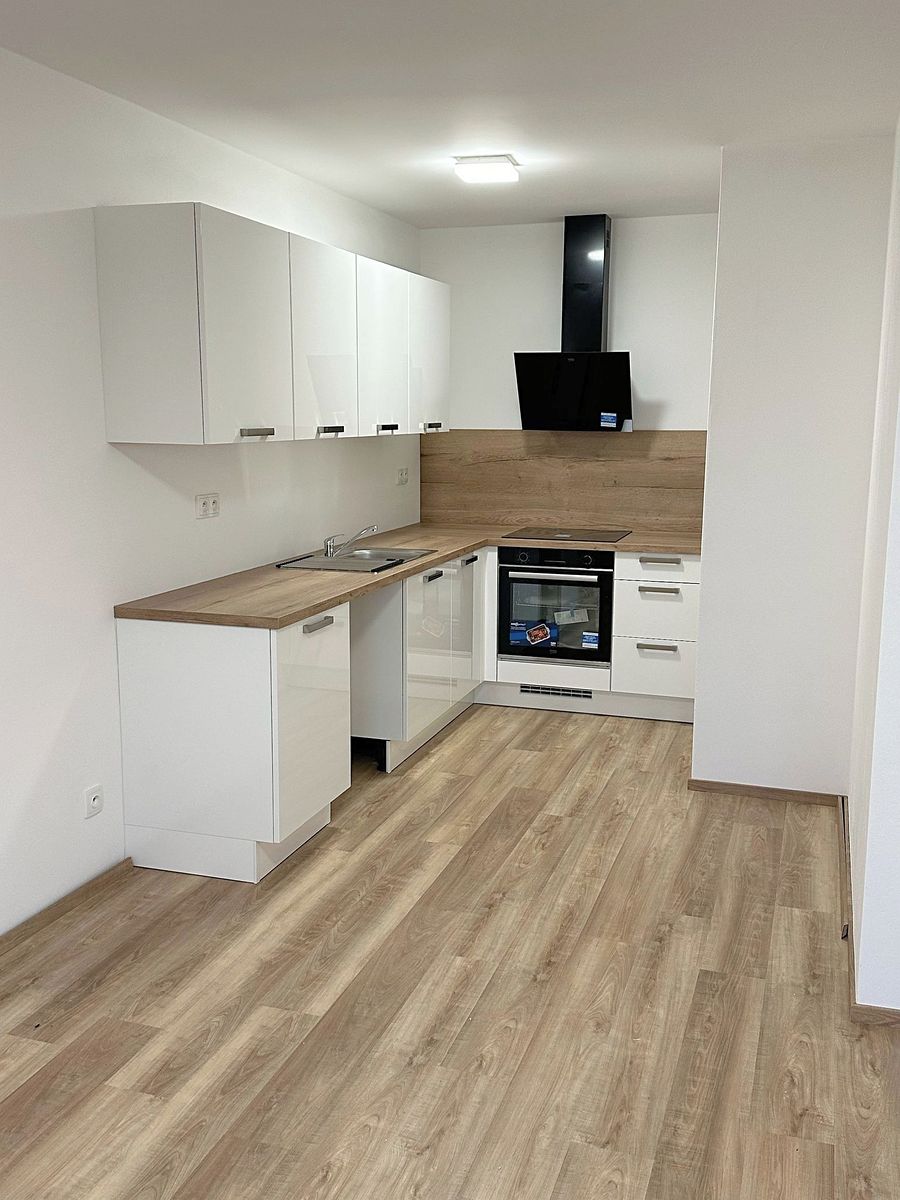 Pronájem bytu 2+kk 51 m² – fotografie 3