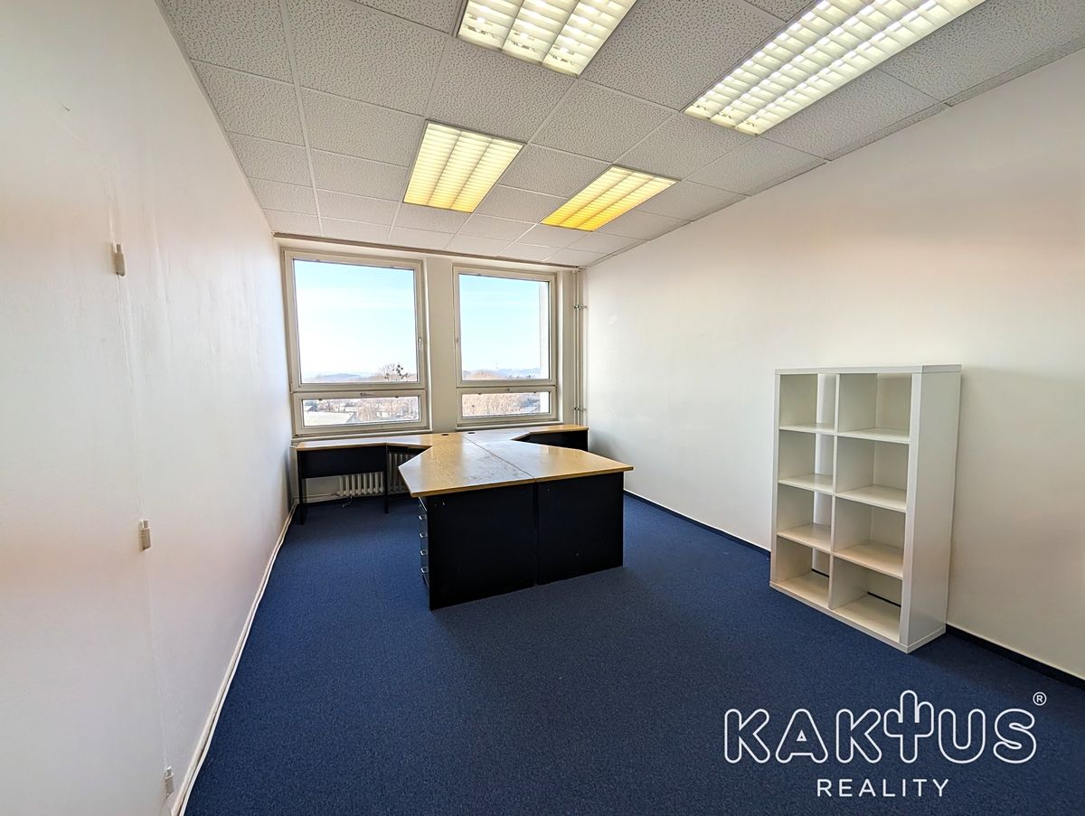 Pronájem kanceláře 19 m² – fotografie 2