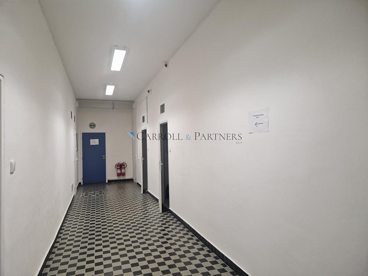 Pronájem komerčního prostoru, 75 m² (11 z 18)