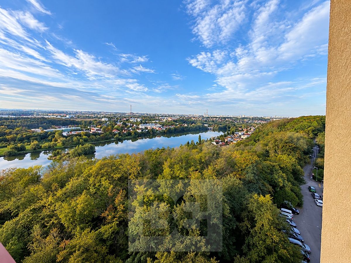 Pronájem bytu 2+kk 48 m² – fotografie 4