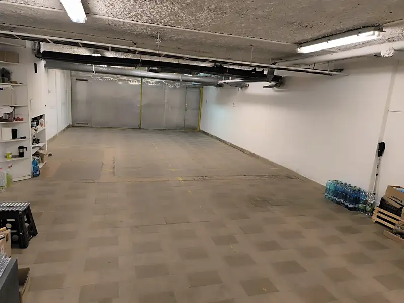 Prodej komerční nemovitosti 152 m², Praha – náhled fotky 2