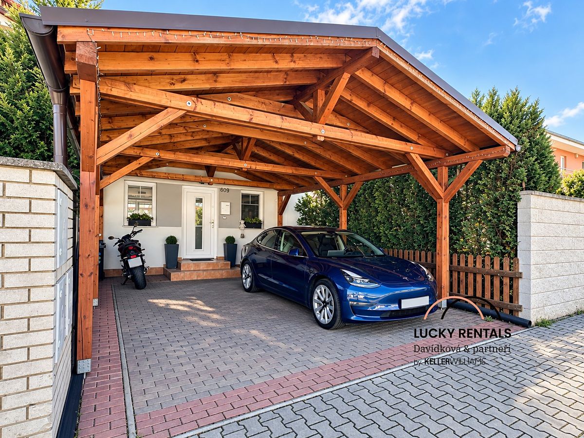 Pronájem rodinného domu 132 m², pozemek 192 m² – fotografie 2