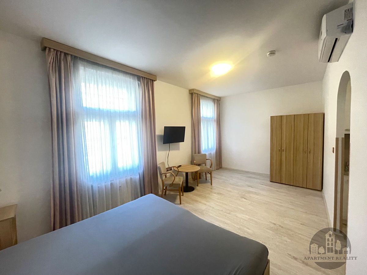 Pronájem bytu 1+kk 27 m² – fotografie 2