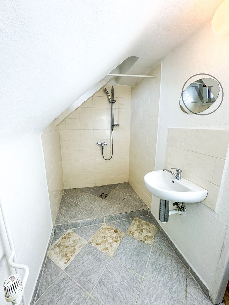 Pronájem bytu 1+kk 32 m² – fotografie 3