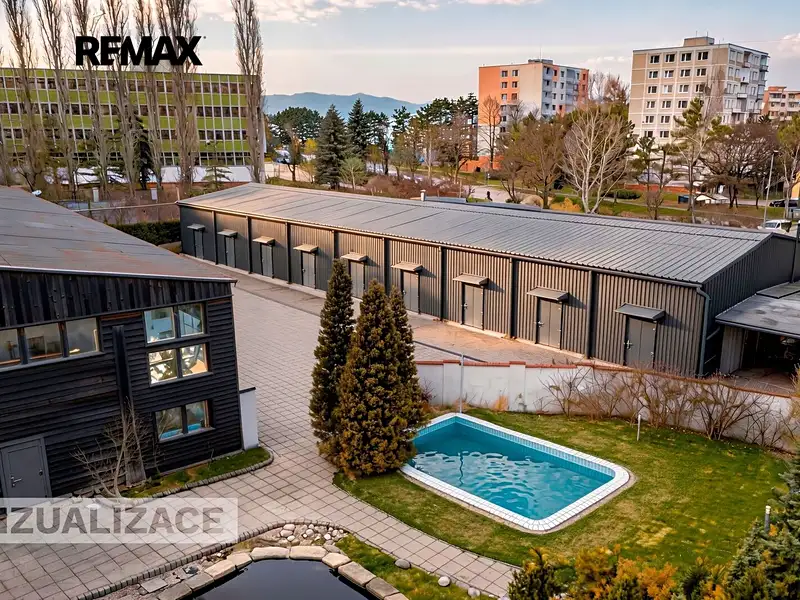 Prodej skladového prostoru 2749 m², Nová Dubnica – náhled fotky 1