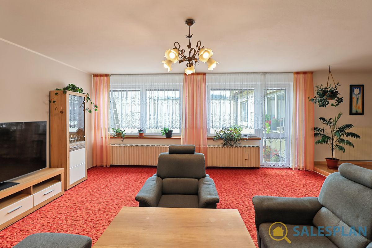 Prodej rodinného domu 233 m², pozemek 266 m² – fotografie 5