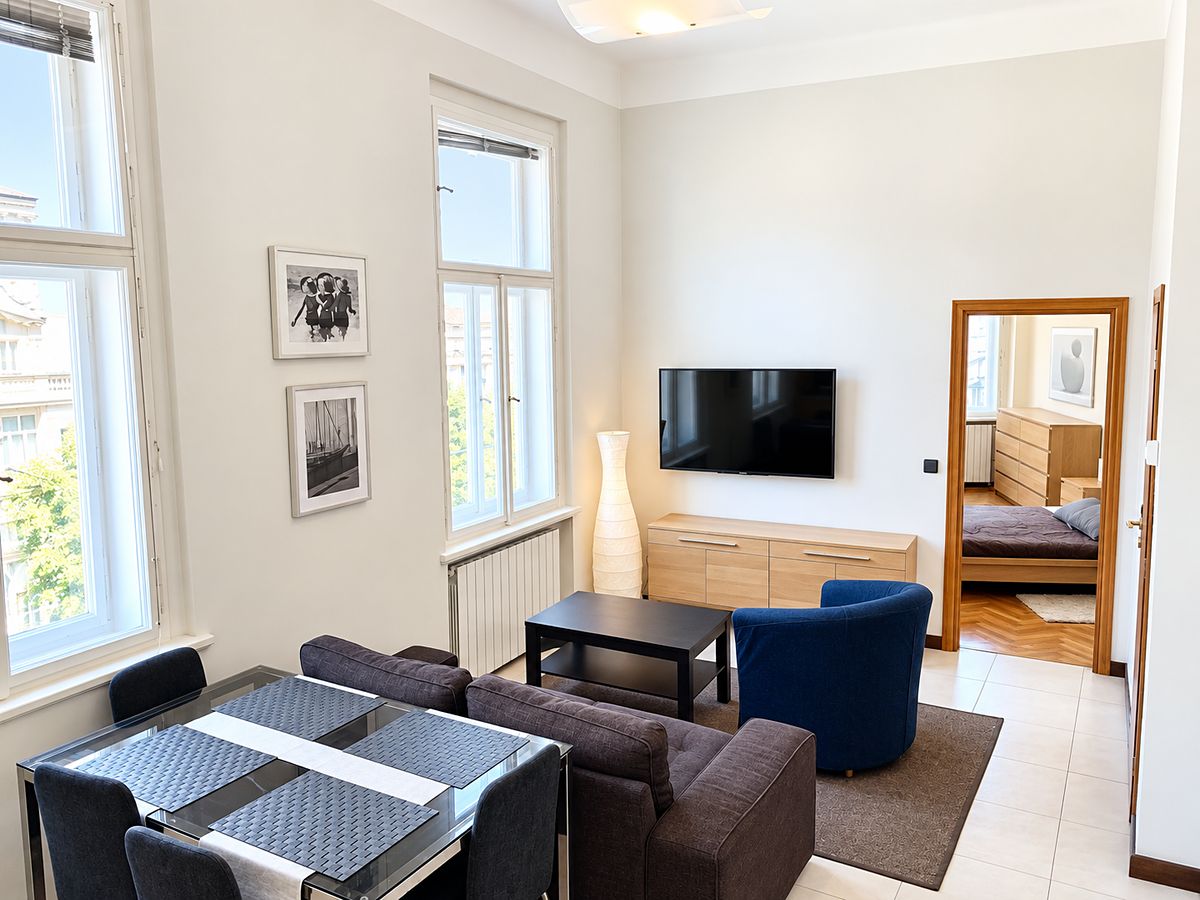 Pronájem bytu 2+kk 56 m² – fotografie 2