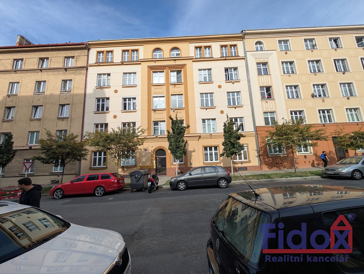 Pronájem bytu 2+kk 55 m² – fotografie 3