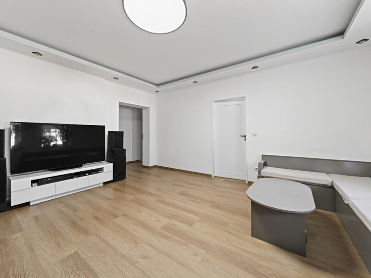 Haus zum Kauf, 381 m² (13 von 29)