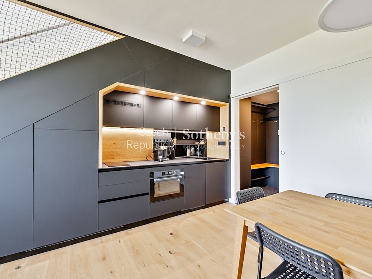 Prodej komerčního prostoru, 64 m² (3 z 26)