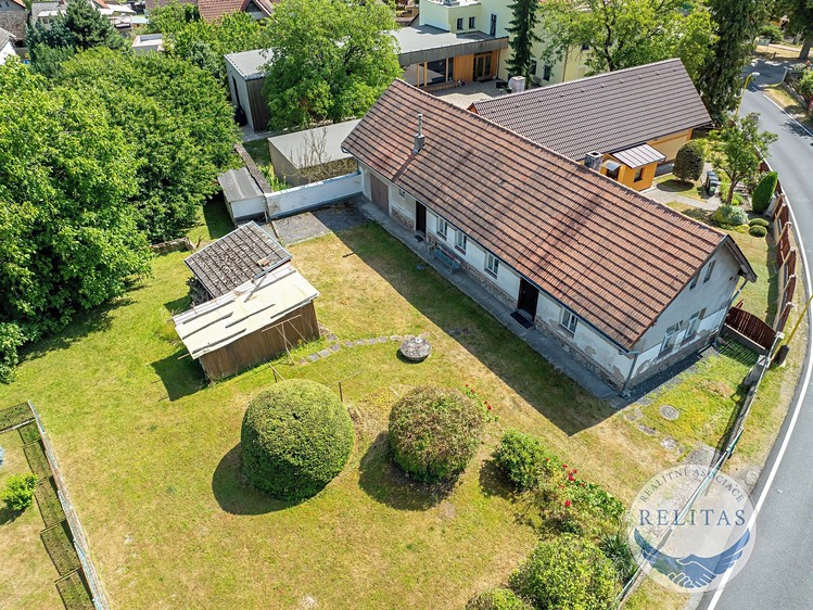 Prodej pozemku, 2 069 m² (3 z 11)