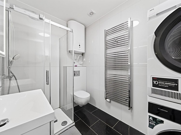 Haus zum Kauf, 381 m² (6 von 29)