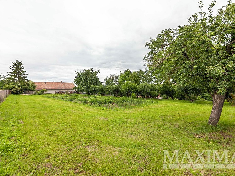 Prodej pozemku, 1 372 m² (8 z 18)
