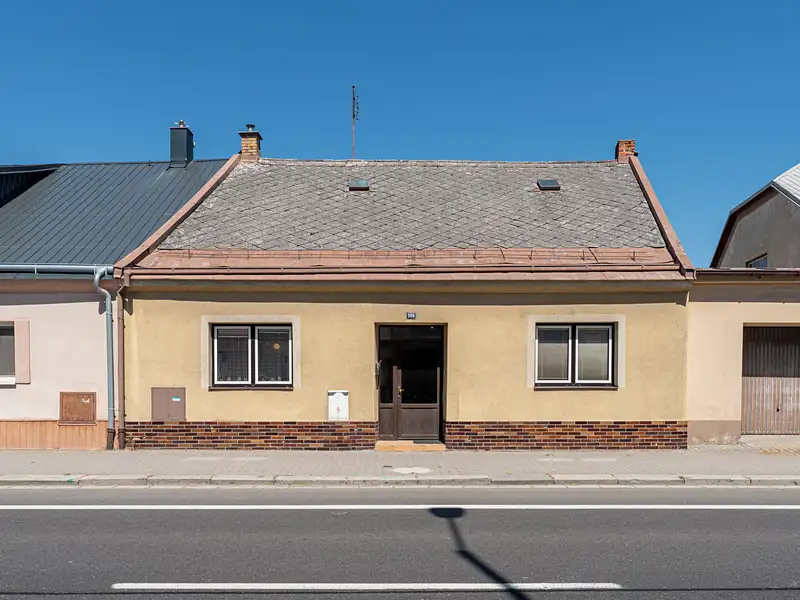 Prodej rodinného domu 140 m², pozemek 593 m², Polička – náhled fotky 2