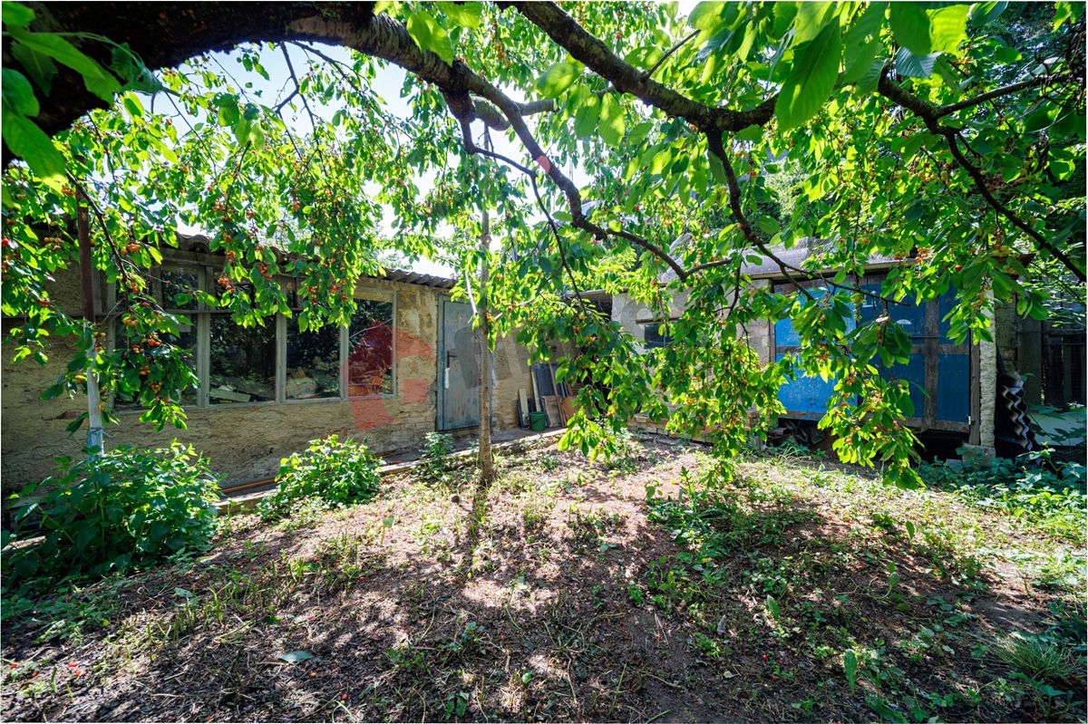 Prodej stavebního pozemku 556 m² – fotografie 3