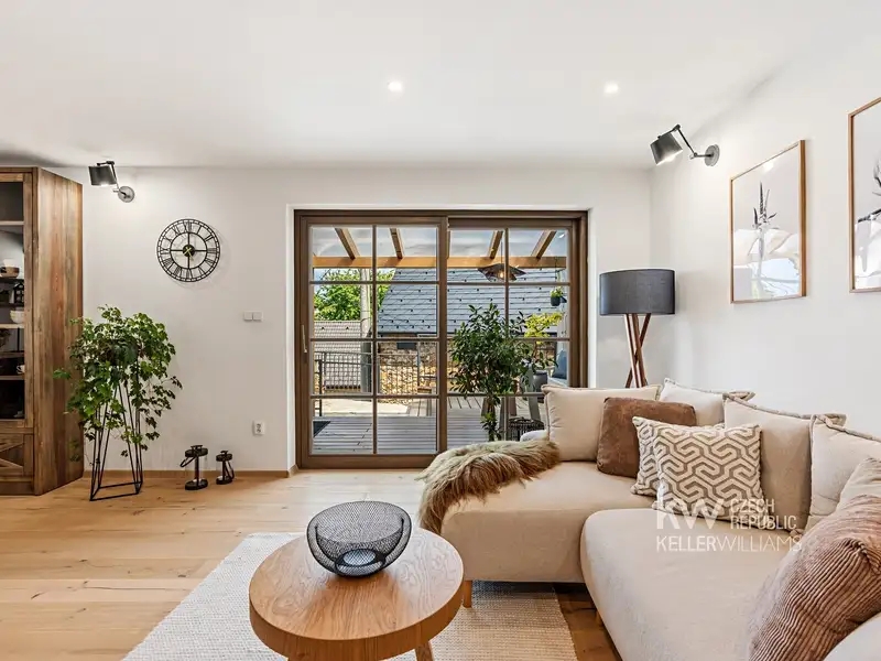 Prodej chalupy 180 m², pozemek 923 m², Račice – náhled fotky 3