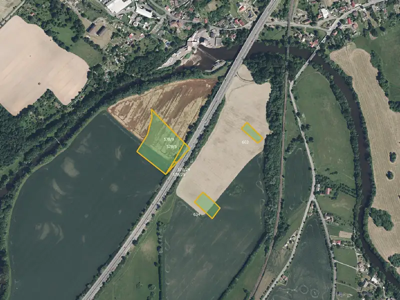 Prodej pole 6313 m², Loukov – náhled fotky 1