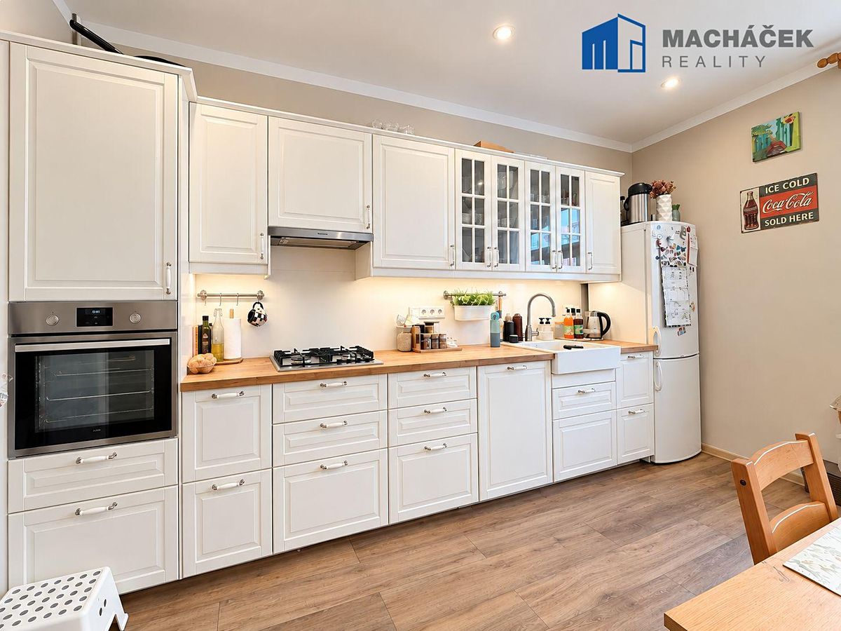 Prodej bytu 3+1 101 m² – fotografie 2