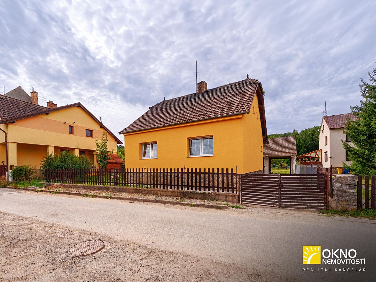 Prodej rodinného domu 100 m², pozemek 1027 m² – fotografie 2