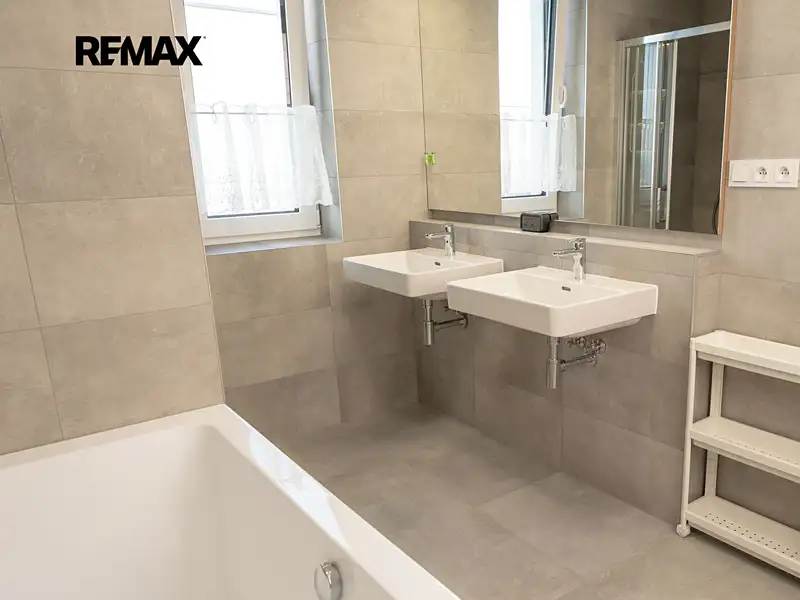 Pronájem rodinného domu 161 m², pozemek 403 m², Praha – náhled fotky 3