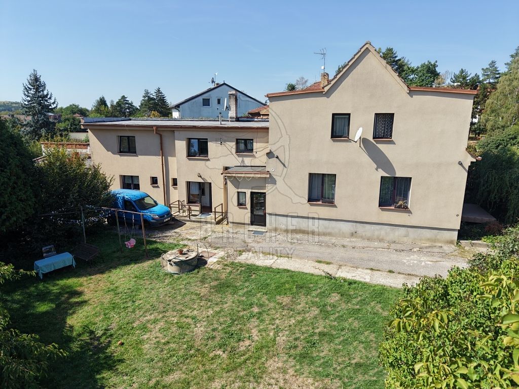 Prodej rodinného domu 165 m², pozemek 889 m²