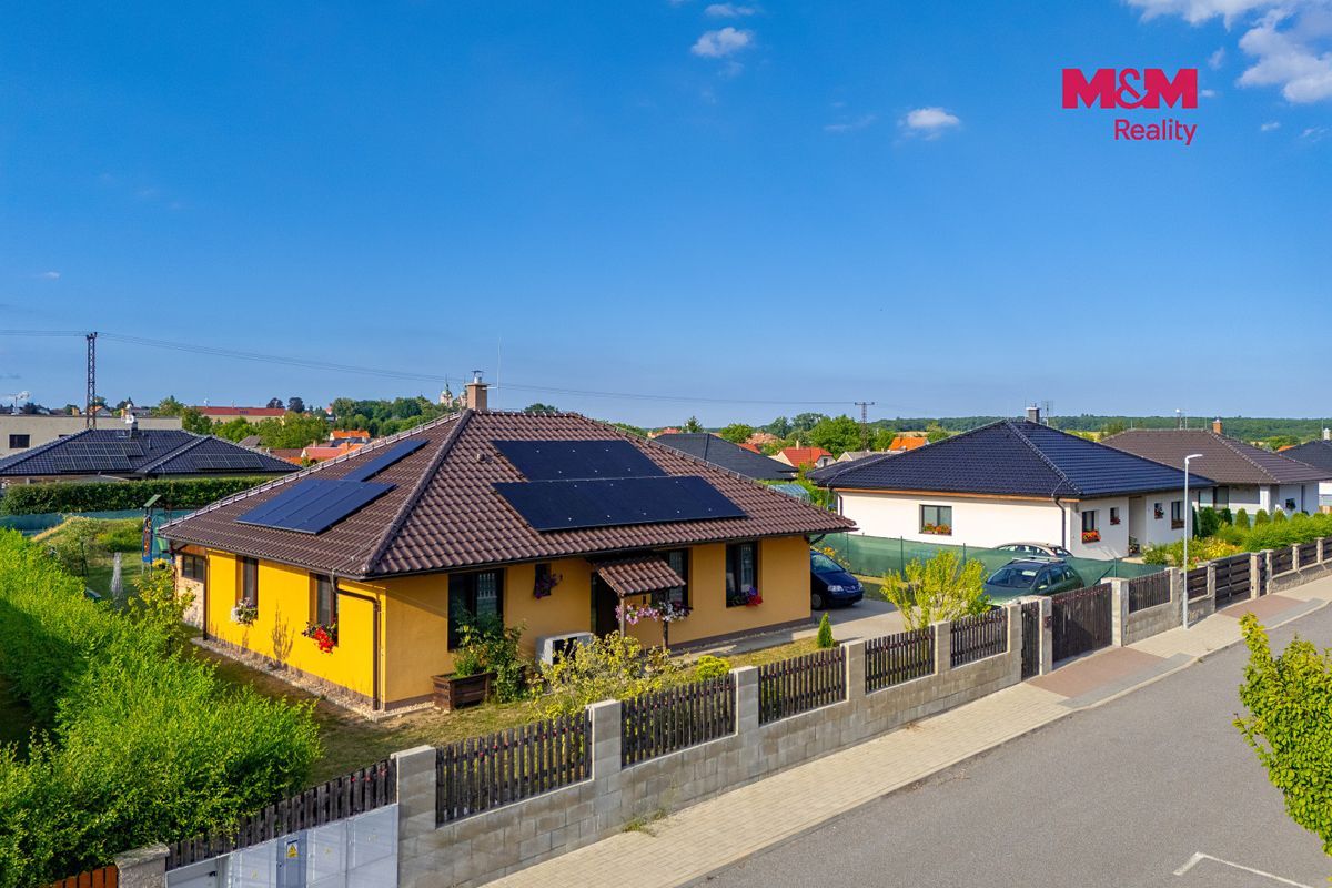 Prodej rodinného domu 105 m², pozemek 1138 m² – fotografie 3