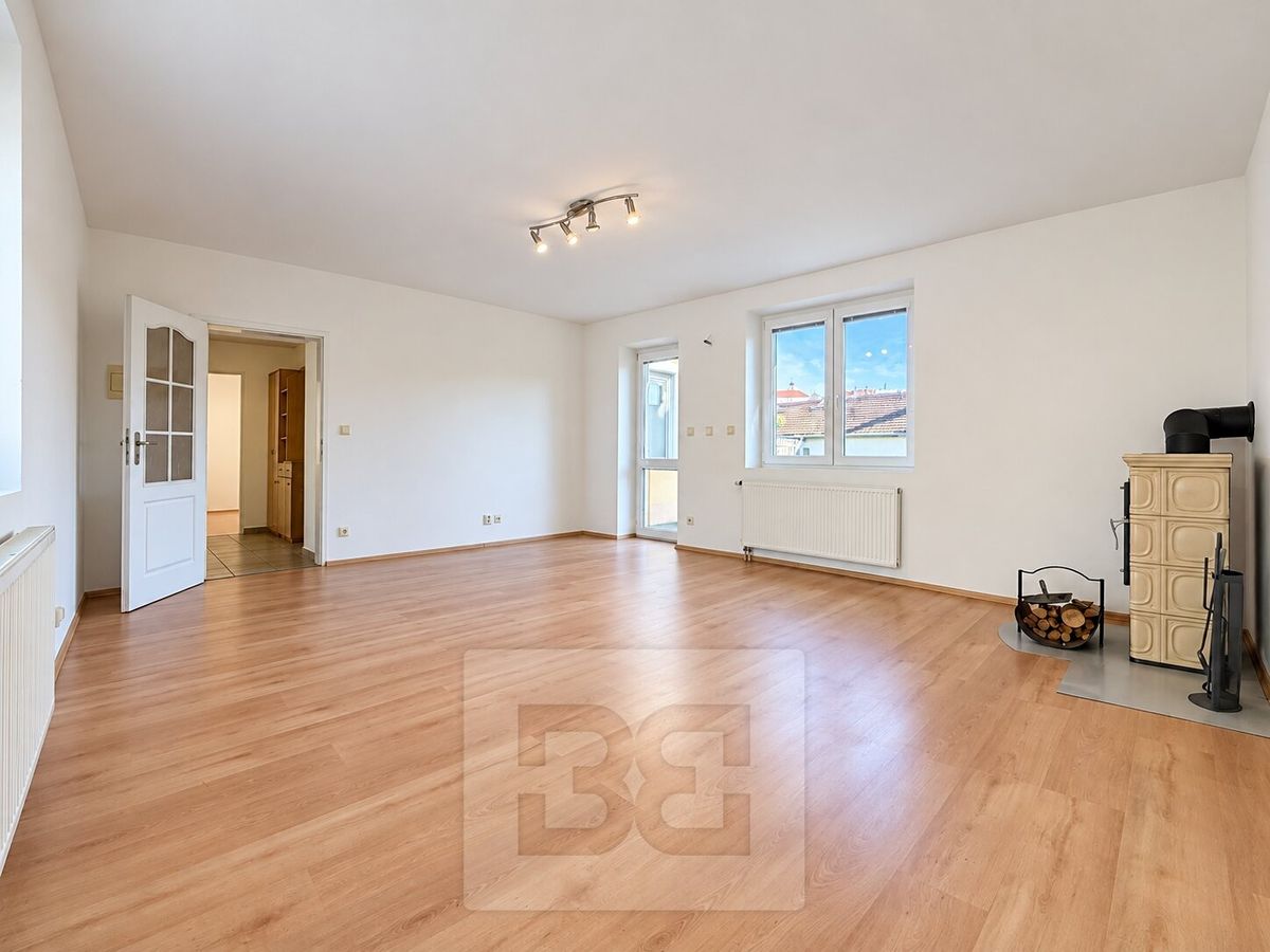 Pronájem rodinného domu 89 m², pozemek 212 m² – fotografie 4