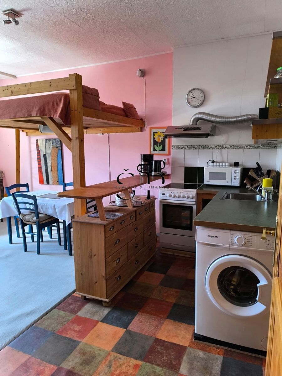 Pronájem bytu 2+kk 38 m² – fotografie 4