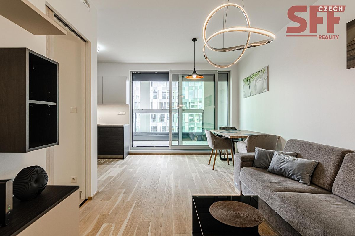 Pronájem bytu 2+kk 73 m² – fotografie 2