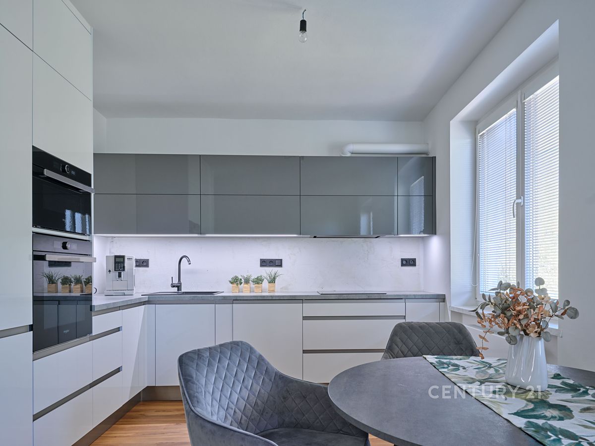 Prodej bytu 3+kk 65 m²