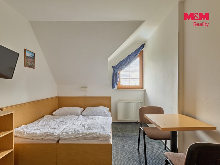 Комерційне приміщення на продаж, 1 000 м² (22 з 30)