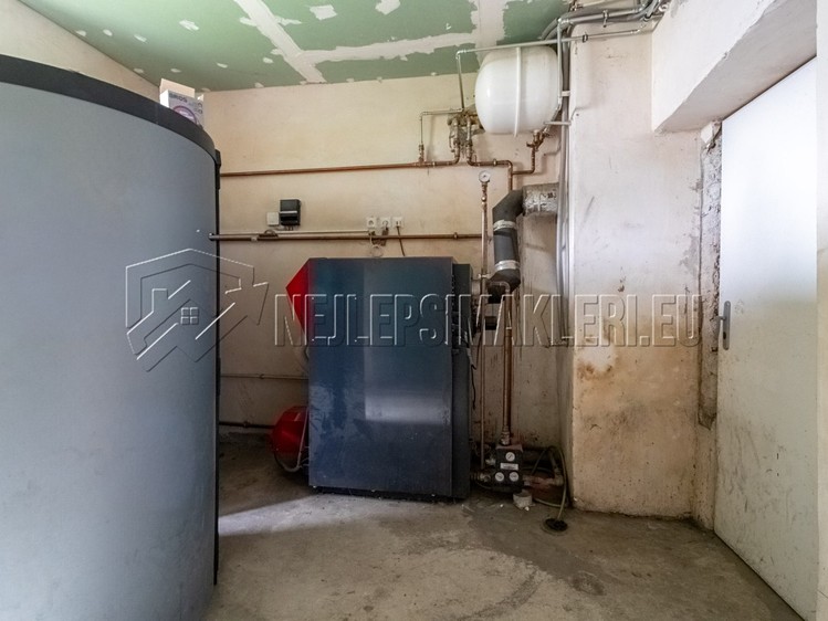 Prodej domu, 204 m² (37 z 47)
