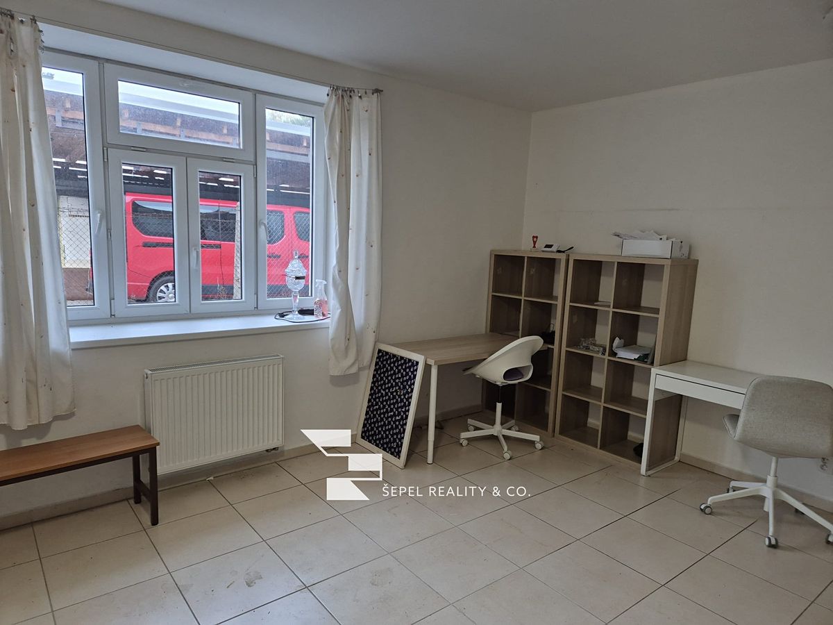 Pronájem bytu pokoje 20 m² – fotografie 3