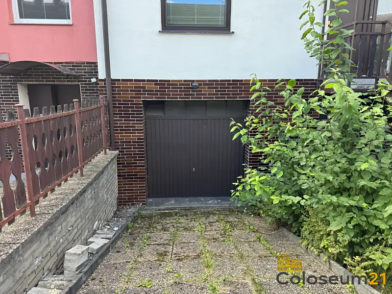 Pronájem rodinného domu 307 m², pozemek 450 m², Praha – náhled fotky 3