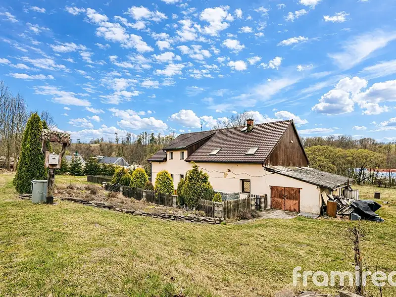 Prodej chalupy 180 m², pozemek 1481 m², Lomnice – náhled fotky 1