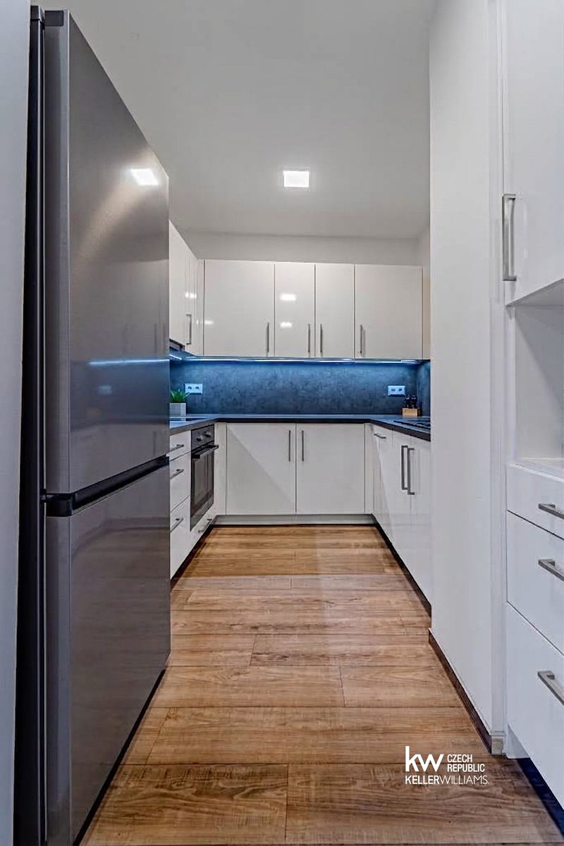 Pronájem bytu 3+kk 70 m² – fotografie 3