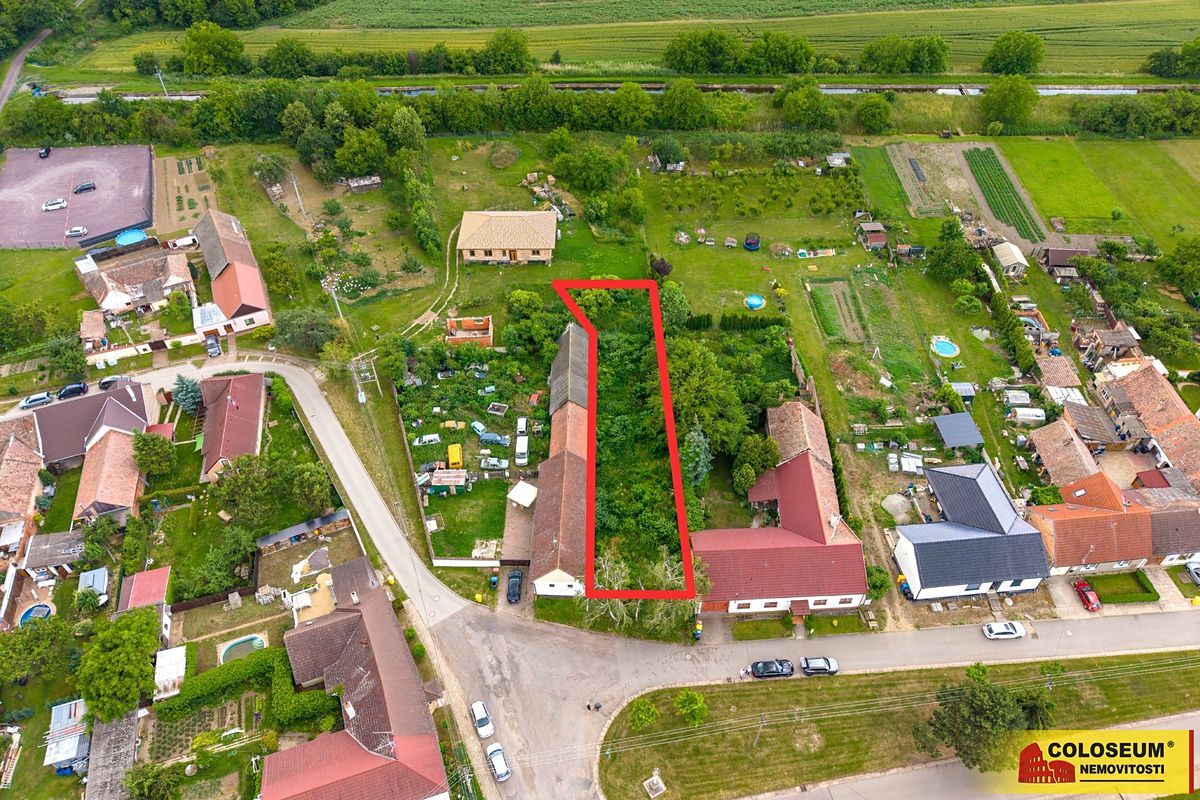 Prodej stavebního pozemku 951 m²