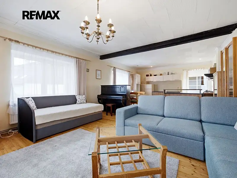 Prodej rodinného domu 240 m², pozemek 808 m², Karlovy Vary – náhled fotky 3