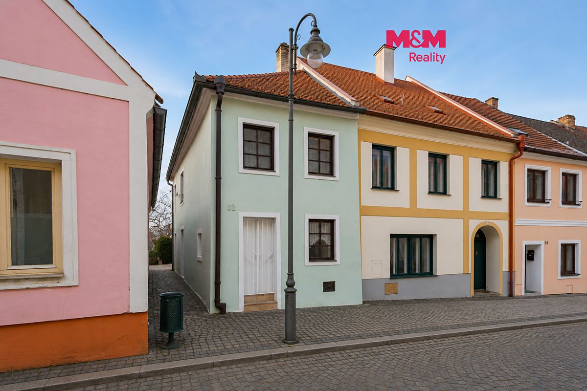 Prodej rodinného domu 80 m², pozemek 51 m²