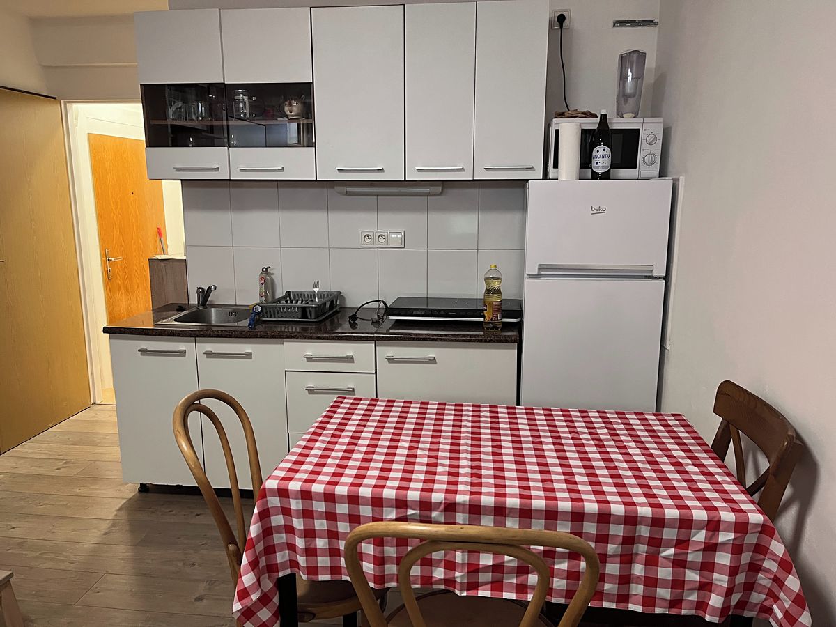 Pronájem bytu 1+kk 26 m² – fotografie 2