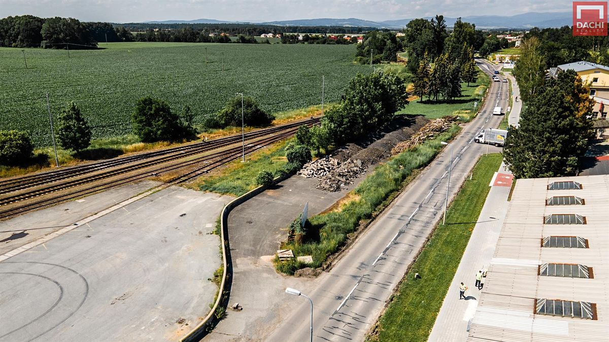 Prodej komerčního pozemku 1842 m²