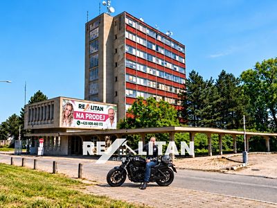 Prodej kanceláře 2000 m²