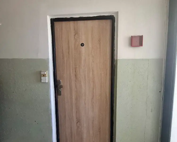 Pronájem bytu 2+1 61 m², Chomutov – náhled fotky 1