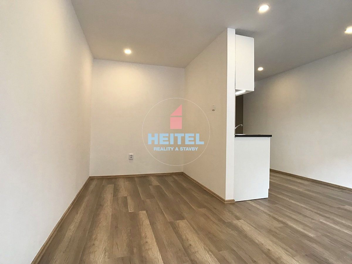 Pronájem bytu 1+kk 36 m² – fotografie 5