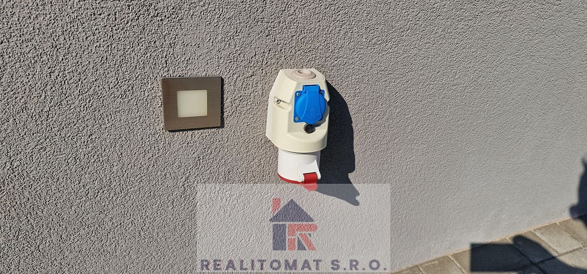 Prodej garáže 15 m² – fotografie 3