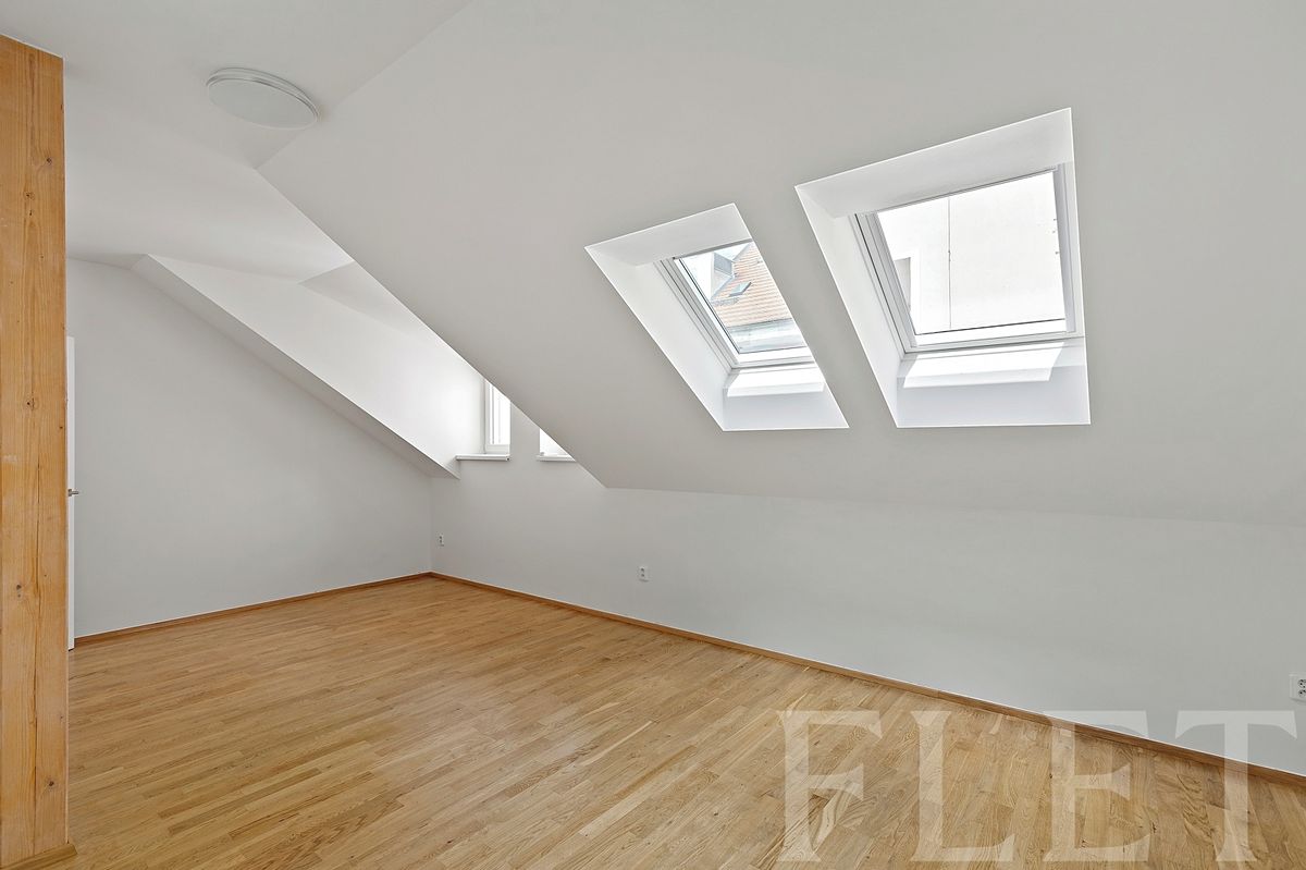 Pronájem bytu 1+kk 34 m² – fotografie 4